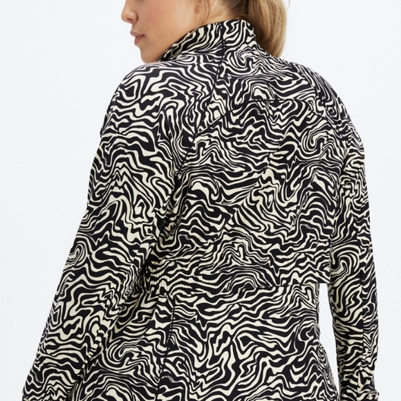 Fabletics Trinity Performance Jacket - Picture 2 of 4